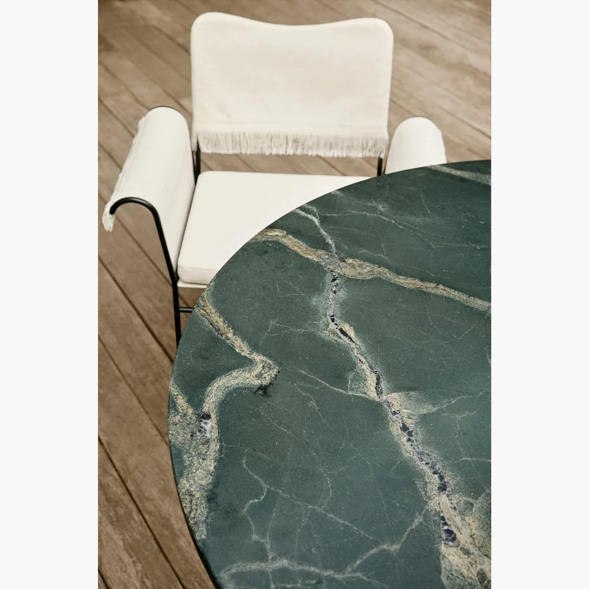 GUBI Epic Outdoor Dining Table 詳細画像 2