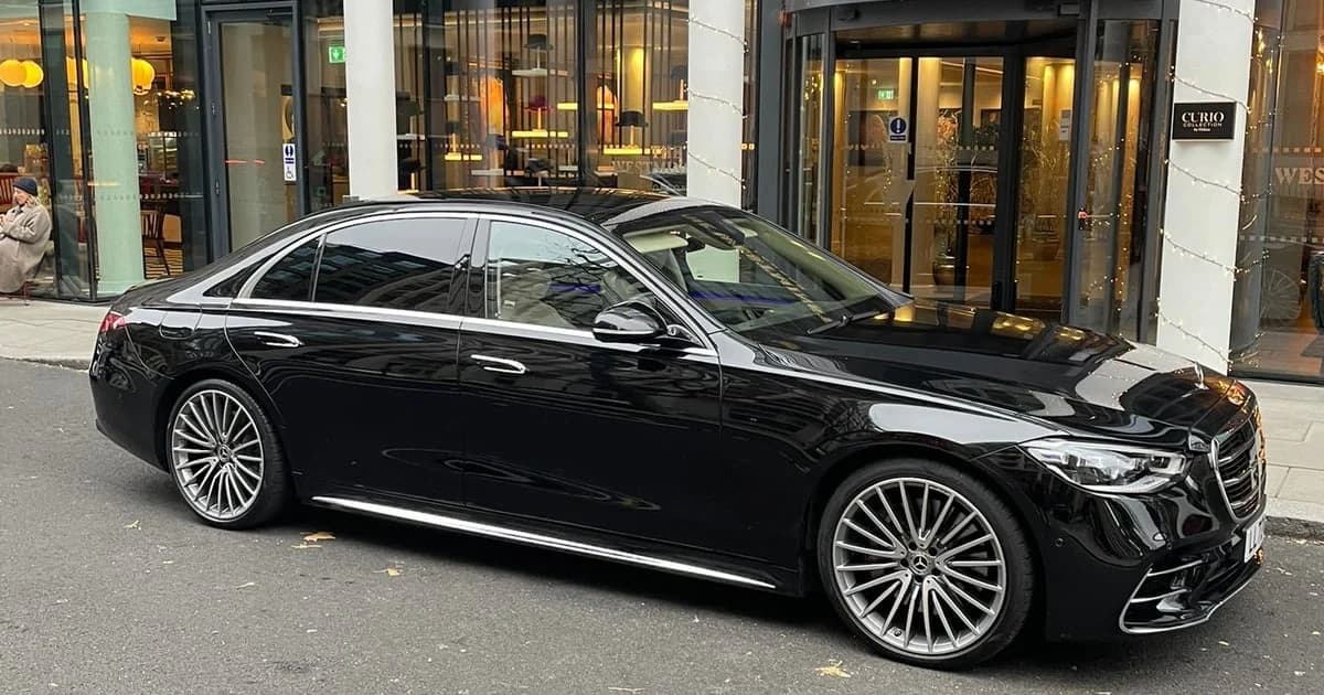 Mercedes S Class minimum 3-hour chauffeur reservation メイン画像
