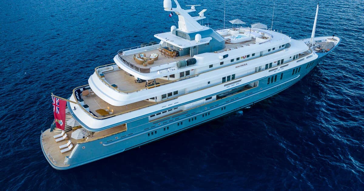 76.6m Amels BOADICEA ヨットチャーター メイン画像