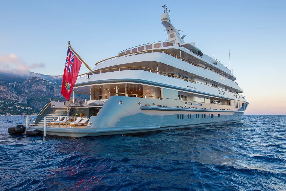 76.6m Amels BOADICEA ヨットチャーター 詳細画像 1