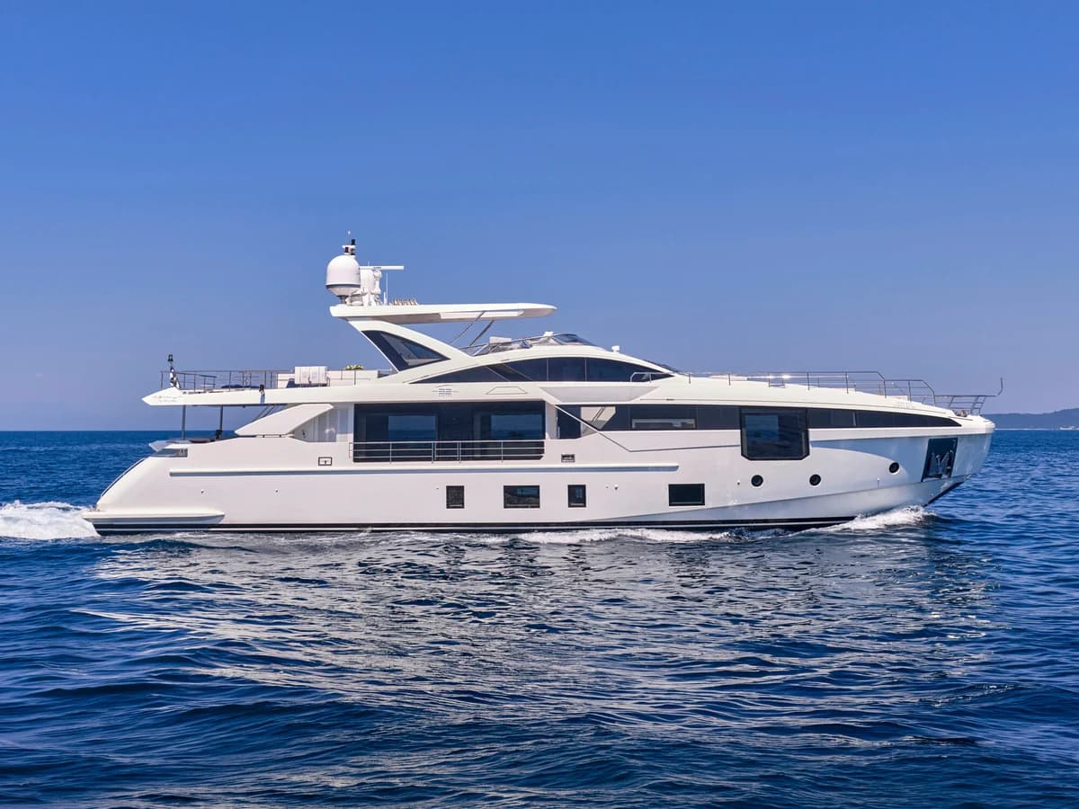 32m Azimut Grande VOLANTE ヨットチャーター 詳細画像 2